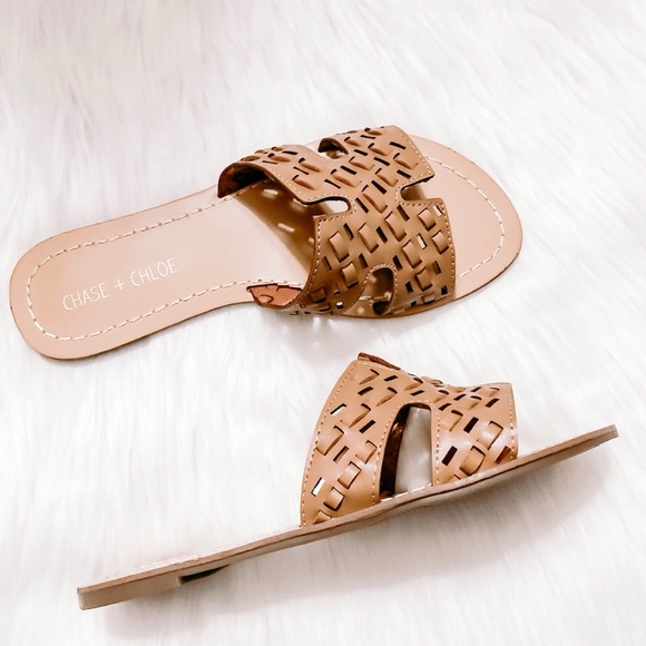 Camila Sandal - Picture 3 of 4